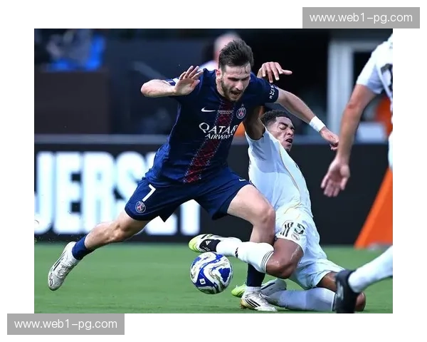 虽然主力停赛但团队作战 里昂用整体性弥补恩德里克空缺 虽然主力停赛但团队作战 里昂用整体性弥补恩德里克空缺