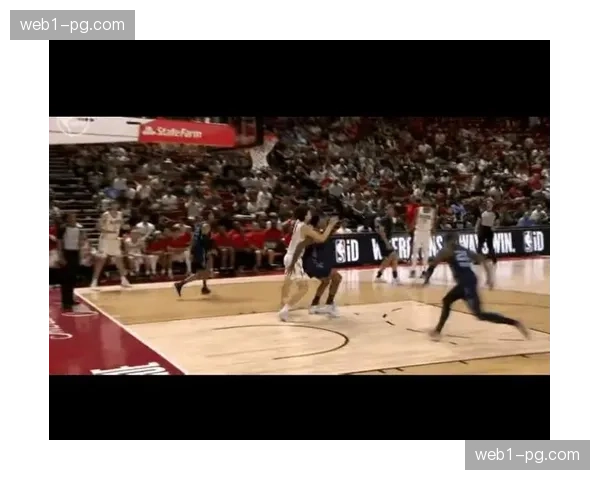 开拓者灰熊比赛转折 杨瀚森快速离场事件